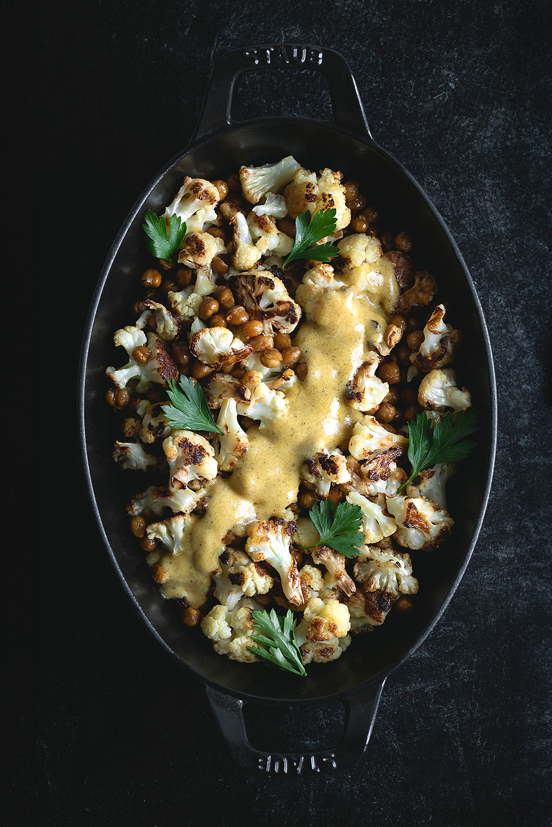 ROASTED CAULI-5907_CG_1080_2-3ratioW ROASTED CHICKPEA CAULIFLOWER SIDE DISH PLANT-BASED VEGAN